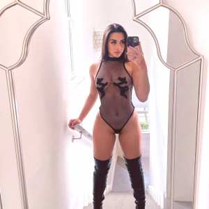 maria-arzola-1 Nude OnlyFans Leaks