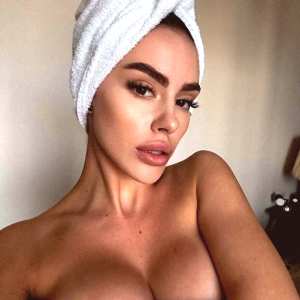 mariamoretti Nude OnlyFans Leaks