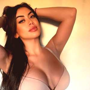 mariellamaexo-1 Nude OnlyFans Leaks