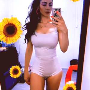 marina-diamandis Nude OnlyFans Leaks