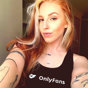 megredhairxoxo-tease Nude OnlyFans Leaks