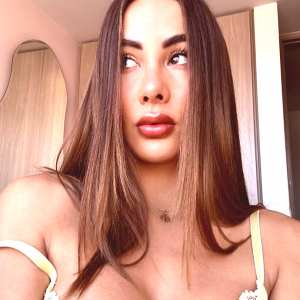 mila-bernal Nude OnlyFans Leaks