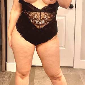 milf-next-door Nude OnlyFans Leaks