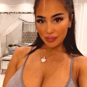 milla-jasmine Nude OnlyFans Leaks