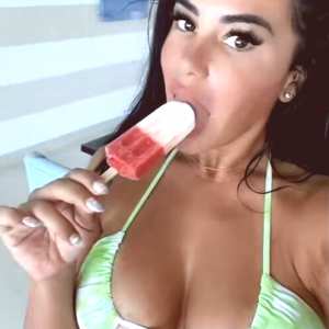 milla-jasmine Nude OnlyFans Leaks