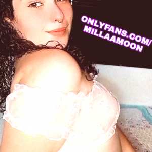 millaamoon Nude OnlyFans Leaks