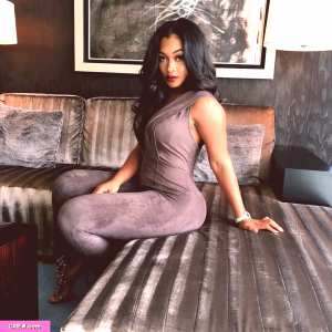 miracle-watts Nude OnlyFans Leaks