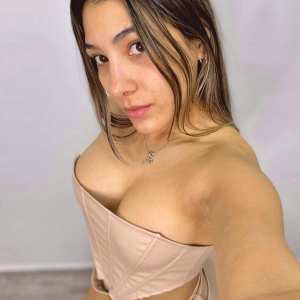 mirandalatinaaa Nude OnlyFans Leaks