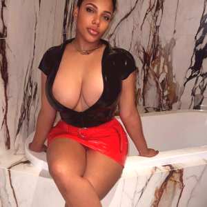 miss-bonnie Nude OnlyFans Leaks