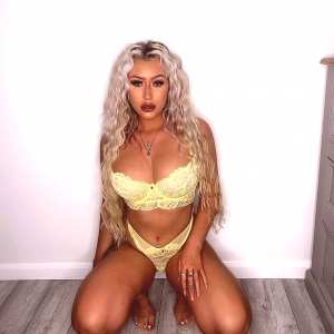 missalouise Nude OnlyFans Leaks