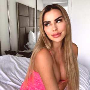 missninavip Nude OnlyFans Leaks