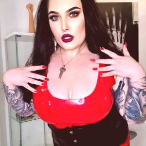 mistresskarino Nude OnlyFans Leaks