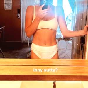 molly-baz Nude OnlyFans Leaks