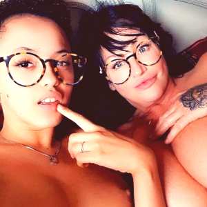 mom-vs-daughter Nude OnlyFans Leaks