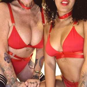 mother-vs-daughter Nude OnlyFans Leaks