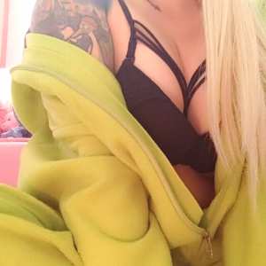 ms-elenna Nude OnlyFans Leaks