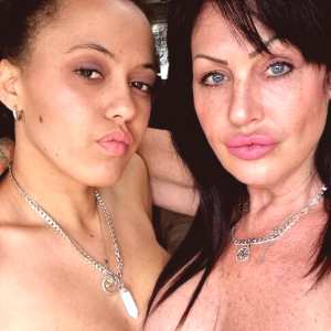 mum-vs-daughter Nude OnlyFans Leaks