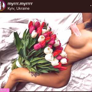 myrrr-myrrrr Nude OnlyFans Leaks