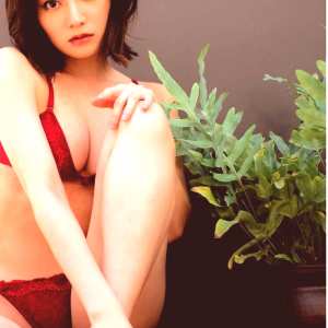 nashiko-momotsuki Nude OnlyFans Leaks