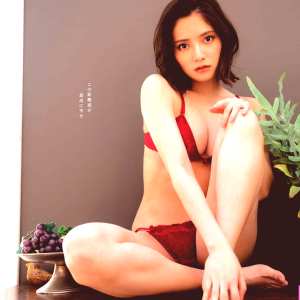 nashiko-momotsuki Nude OnlyFans Leaks