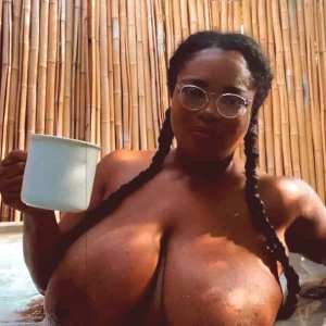 negras-peitudas-1 Nude OnlyFans Leaks