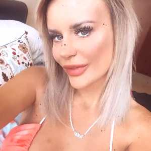 nicole-farrell Nude OnlyFans Leaks