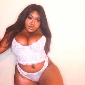 nizhoni-renee Nude OnlyFans Leaks