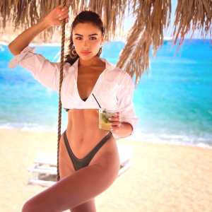 olivia-culpo Nude OnlyFans Leaks