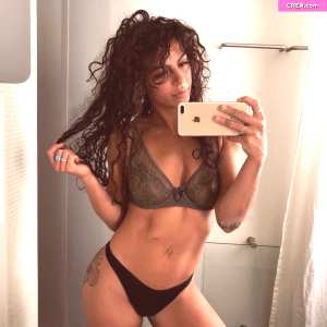 Pahrnia Parsons Nude Leaks Onlyfans