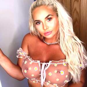 pocket-rocket-meg Nude OnlyFans Leaks