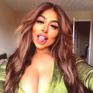 priya-yasmin-x Nude OnlyFans Leaks