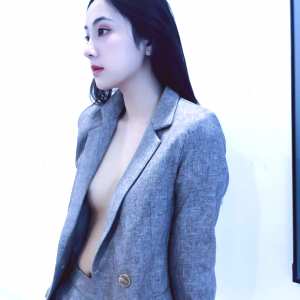 qinweiyingjie Nude OnlyFans Leaks