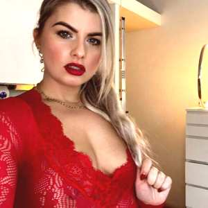 queen-of-drgns Nude OnlyFans Leaks