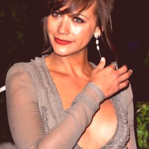 rashida-jones Nude OnlyFans Leaks