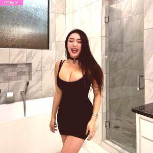 rebecca-liu Nude OnlyFans Leaks