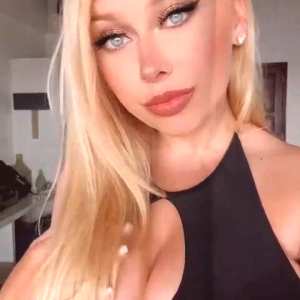 rhiannon-c Nude OnlyFans Leaks