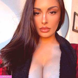 risrose Nude OnlyFans Leaks