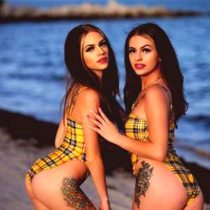 rodriguez-twins Nude OnlyFans Leaks