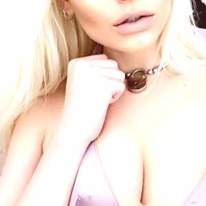 romanie-smith Nude OnlyFans Leaks