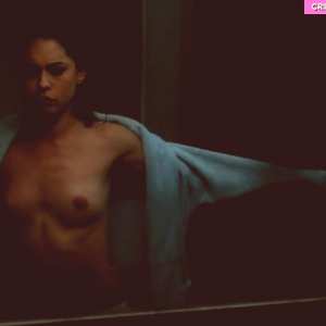 rosa-salazar Nude OnlyFans Leaks