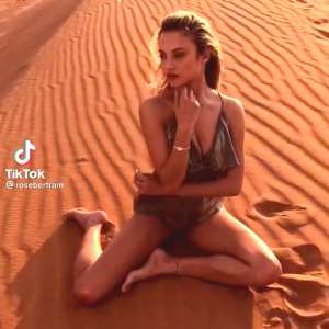 Rose Bertram Nude Leaks Onlyfans