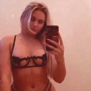 rosie-applegate Nude OnlyFans Leaks