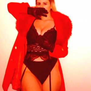 roxanne-cb Nude OnlyFans Leaks