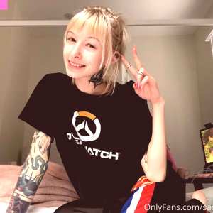 sadlittlesun Nude OnlyFans Leaks