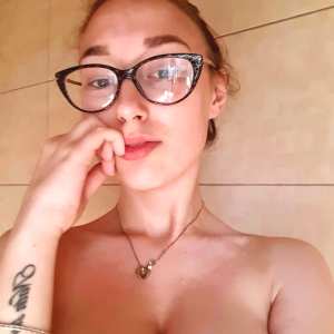 saintly-babyy Nude OnlyFans Leaks