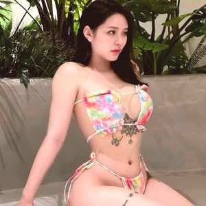 sangyuxin-hitomi Nude OnlyFans Leaks