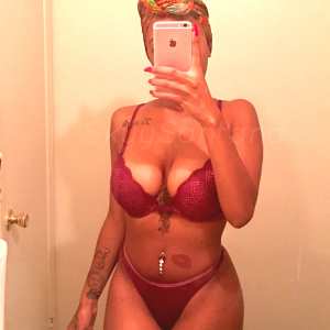 santana-skyy Nude OnlyFans Leaks