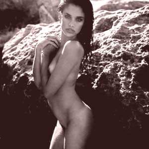 sara-sampaio Nude OnlyFans Leaks