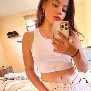 sarah-jeffery Nude OnlyFans Leaks