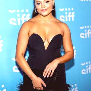 sarah-jeffery Nude OnlyFans Leaks